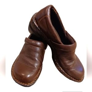 B.o.c Women's Leather Slip-on Clogs